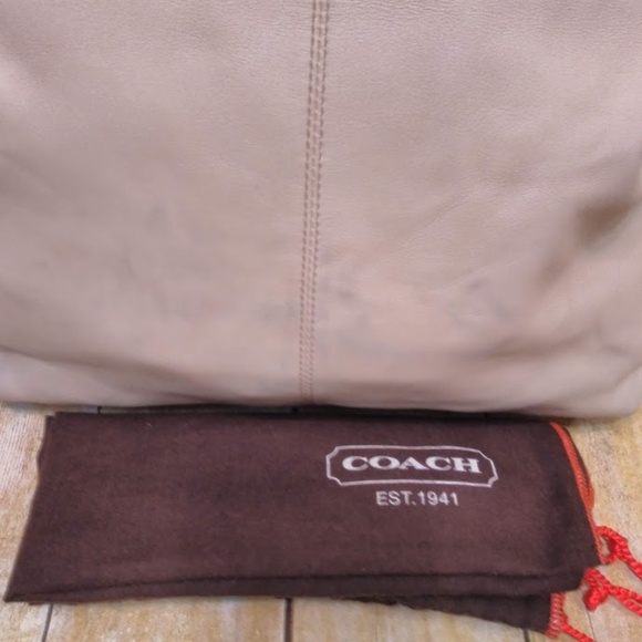 COACH LEATHER TOTE BAG - Picture 4 of 7